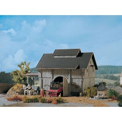 Grange avec aire de battage